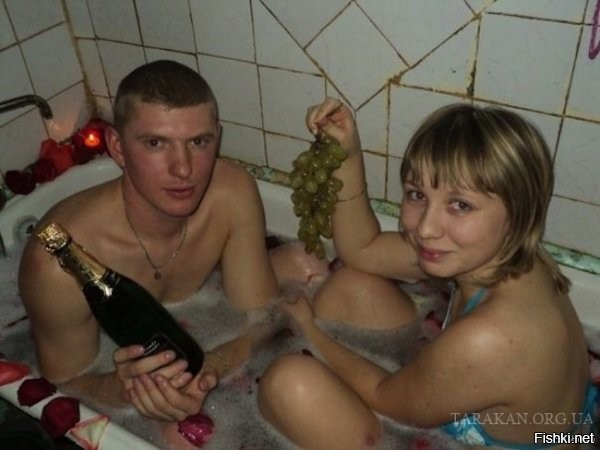 Ванная 2000х по мнению афтара. 
Реальная ванная у большинства россиян.