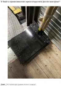 Это не лопаты. Лопаты предназначены для работы с грунтом. 
Это хлопушка пожарная резиновая. И предназначена для захлестывания огня.