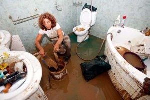 Сантехникам заплатили, но они все равно решили нас наказать