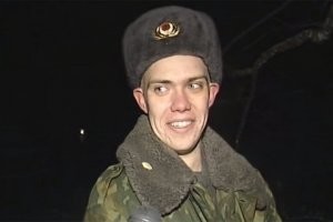 Кошачий спецназ возвращается домой после задания