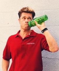 Мексиканец - человек, что считает минуты до смерти.
После прочтения сжечь - Буратинка с коротенькими мыслишками.
Машина войны - туповатый генерал.