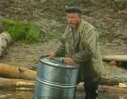 Неее... Пиво - это баловство. Только достучаться до почек... А вот...