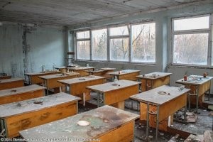 Не вопрос, ваши дети будут учиться в том ремонте, на который выделяет деньги мин. образования. Учителям парты не нужны...
Ваш КЭП