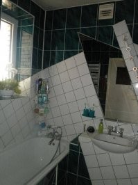 Сюда и в трезвом виде заходить опасно!