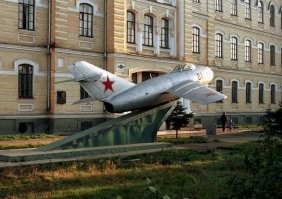 Всё балаболишь козлик? Здание училища уже давно восстановлено: