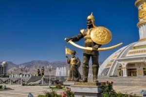 сдаётся мне туркмены Ленина переделали