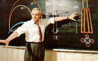 вот еще один образ великого конструктора...