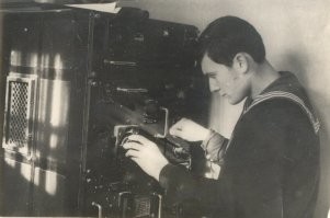 Фотки со службы пойдут?
