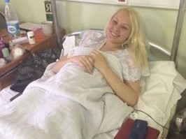 Где-то я про подобное уже читал)))
"Актриса порно выпрыгнула в окно третьего этажа, спасаясь от насилия"