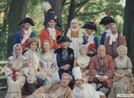 Кто были все эти люди? Что они значили в жизни великого магистра?... Истории неизвестно... Как-то так... )