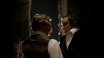 Послушайте, а давайте его поймаем?
  Давайте!
  И все кончится!
  Не кончится!