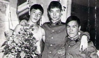 Похоже там его часто любили...