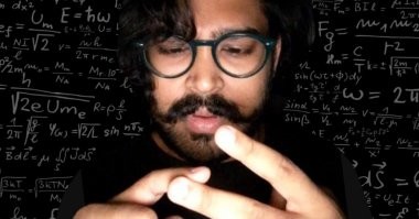 Маразм крепчал