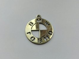 Гонщик на BMW попал в ДТП и остался без колеса