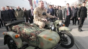 Вот тушёнка на колесах!