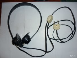 ты не один, я втыкал на уроке физики черные такие