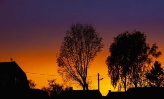 Ну небесных градиентов у меня за окном, как гуталина на гуталиновой фабрике.
Вот например...