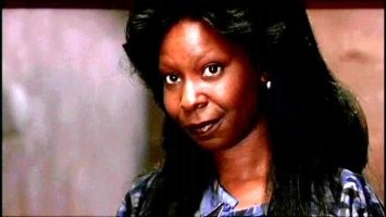 Понятно "кому и кобыла невеста", но как по мне, у нее очень обаятельная улыбка
К тому же, вспомните сколько мужиков по этому персонажу сохло