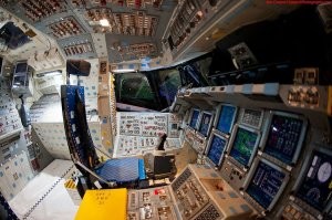Кабина астронавтов шаттла Endeavour
