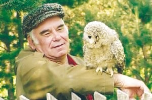 Ах, какая заставка была к передаче! Какая музыка!!! По четвергам или по пятницам выходила передача? В детстве не пропускал передачу. Жаль соведущего Дроздова Василия Пескова нет... Николая Николаевичу долгих лет!!!