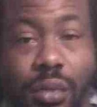 Работник, да с него работник как с говна пуля! Вот погромы чинить, да в баскетбол под рэп штырить, вот это да!