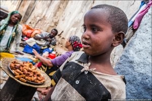 Ну, теперь-то у эфиопских детей всё в порядке!