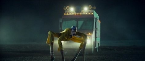 Хорошо, что ему такой мороженщик не попался.