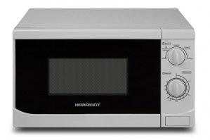 ОК. 

Включаем режим зануды.
1. Вы правы - это микроволновка без гриля. Модель HORIZONT 20MW700-1378B 

2. См. документацию на эту микроволновку. Читаем -

"Микроволновая печь предназна-чена для свободного размещения, как показано на рисунке 1. Со всех сто-рон к печи должен быть обеспечен доступ воздуха для вентиляции. Рас-стояние над печью должно составлять не менее 30 см"

3. Пытаемся найти на исходном фото "30 см свободного пространства" над печью.

Режим зануды - офф.