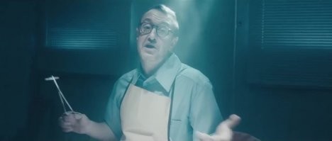 ....Только все это...п..ъ!
-10 лет назад, особенно когда ввели форму "от юдашкина"("с погоном на пузе")- уже не было полков,дивизий- везде были бригады(вместо учебных полков-учебные центры),
-"срочников" нет, они остались в СА, сейчас "солдаты по призыву" и "по контракту", так с того времени, даже раньше- те что "по призыву" призывались на год, а контракт-3года, последующие 5 лет были.
-никто КЭПу( или как в войсках называли офицера в звании "капитан", что соответствовало штатной должности -командир роты в линейной части и командир взвода в учебном подразделении ВУЗа) карту( а она имеет определенный  масштаб  и исходя из масштаба размер охватываемой территории с полагающейся в части его нанесенной информацией, например если он ГСМщик то там указаны пункты заправки и складирования запасов ГСМ, если связист- организация связи и т.д.)не предоставит карту с объектами соединения(дивизии...которой по факту уже и не было), "ростом" кеп не вышел...(именно кеп, а не КЭП), так как такая карта краниться от НШ части под охраной в штабе. Если бы автор, написал про прое....утраченный ствол в ходе марша и то было бы более убедительно, что периодически случается и ищут его до потери сознания всей частью ибо танкисты ...были случаи вешают его на башне либо теряют стрелки при движении на "колесах" из кузова машины или в машине оставляют или банально идут посрать и оставляют там...это более все правдоподобней чем "детский рассказ" о офицере потерявшей планшет с картой. Кстати "сучку" теряют чаще всего, ее вообще не любят.