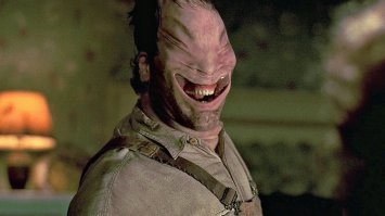 Агузарову съели пришельцы. И теперь носят её кожу.