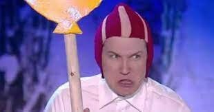 Нападение быка на китайского школьника