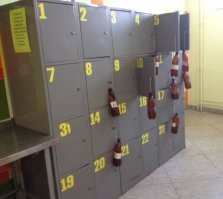 -"Мы затрудняемся ответить, почему все вышло именно так."-
-ключи вытаскивать из магаза нех"й потому что "по забывчивости".