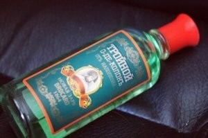 А вот тут что за пробка 1864 года? Современную просто прикрутили?