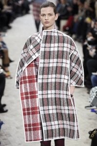 В доме моды Луи Виттон?