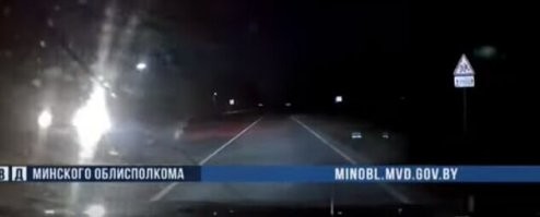 на знак "осторожно, дети" как следует реагировать?