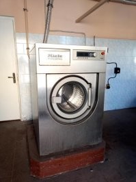 Примерно вот такая тварюга. Тут больше вопросов к качеству изготовления документа... Ну и к собственному распи...йству