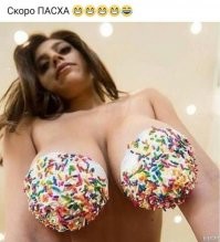 Итоги Пасхи: мемы, куличи, давка в храме