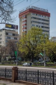 Причем выиграли армяне по фамилии Бартош - надо же как совпало. 
А ранее самый крупный выигрыш достался человеку по фамилии Бегракян.