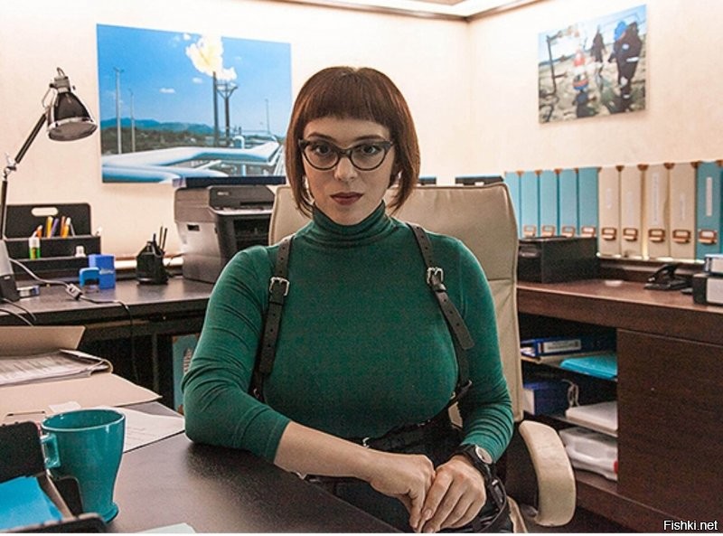 В сериале Адаптация она бомба