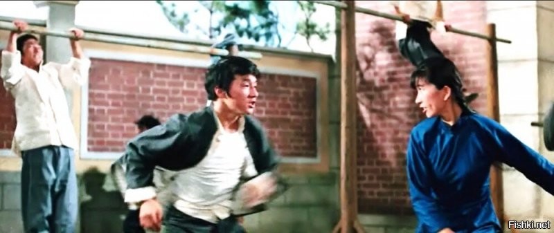 Джеки Чан в фильмах с Брюсом Ли ("Остров дракона" и "Кулак ярости")