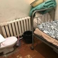 Серёжа забыл своё место!?