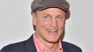 На снимке старина Вуди Харрельсон.