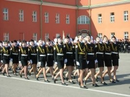 Есть ещё вот эти, правда не в центре, в Кузьминках