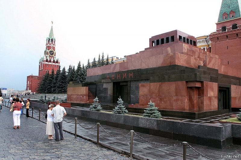 Мавзолей Ленина, Москва, Красная площадь.
Норм?