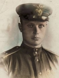 Мой дед, Янис Карлович. Все мы, (русские, украинцы, белорусы, латыши, казахи и так далее) советский народ, внесли лепту в уничтожении нацистской чумы...