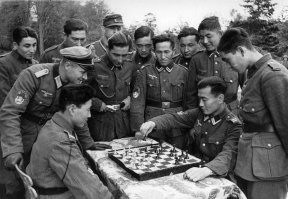 численность восточных легионов составляла 130-150 тысяч