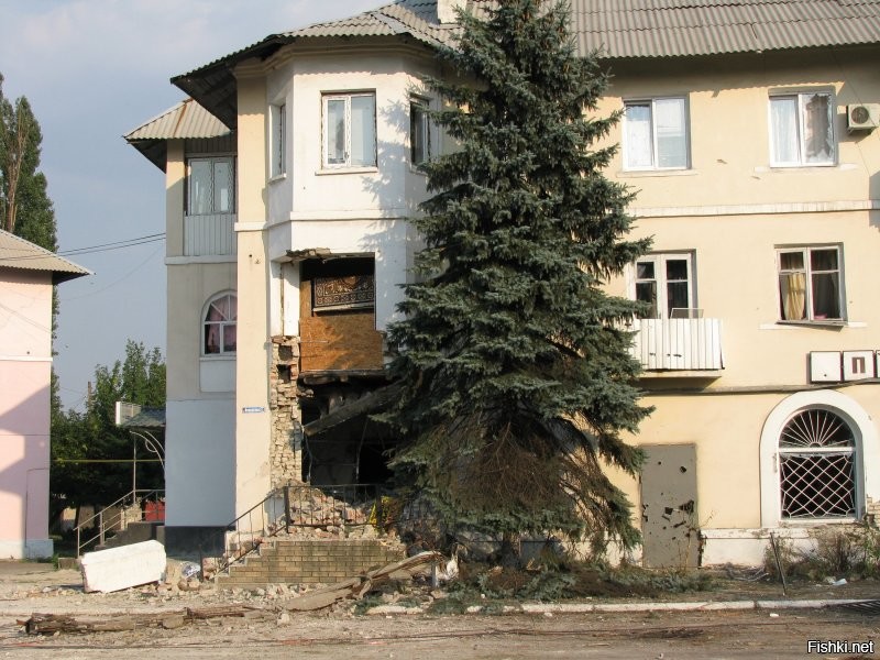 Да сколько хочешь... Это 14-й год, лайт версия. Углегорск, немножко фоток из архива.