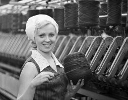 рядом где-то чужой ходит