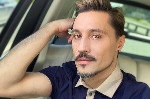 Российская попса точно левоушники ))).