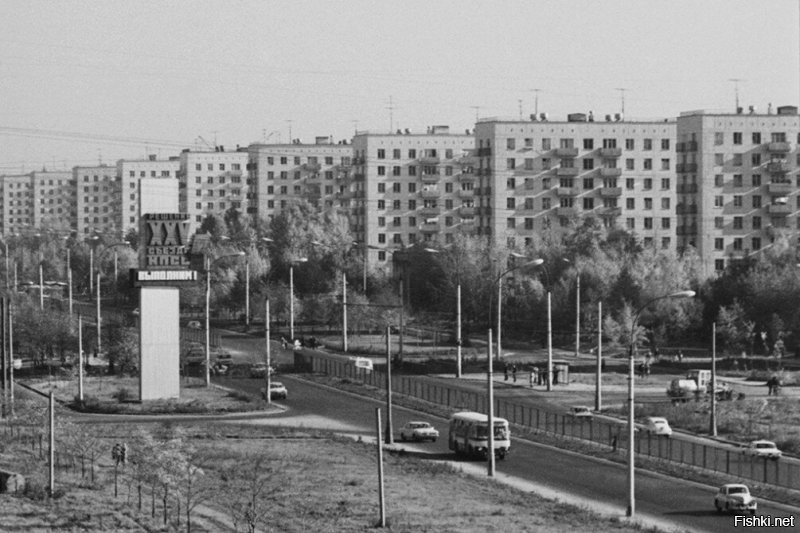 Волгоградский проспект, пересечение с Волжским бульваром примерно 1960